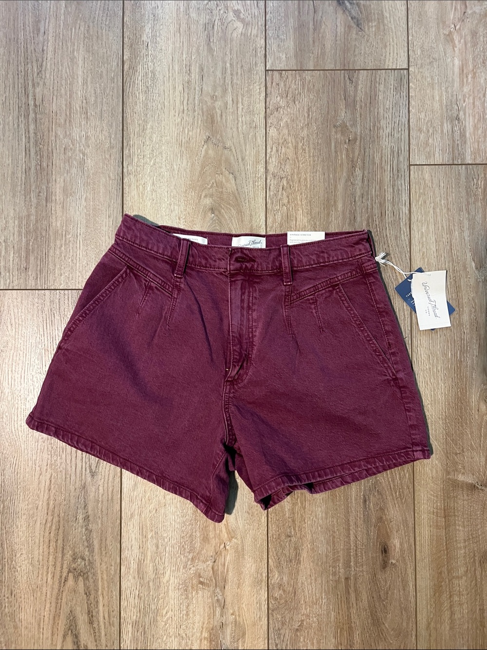 Vintage-Inspired Burgundy High-Rise Cotton Shorts - Universal Thread